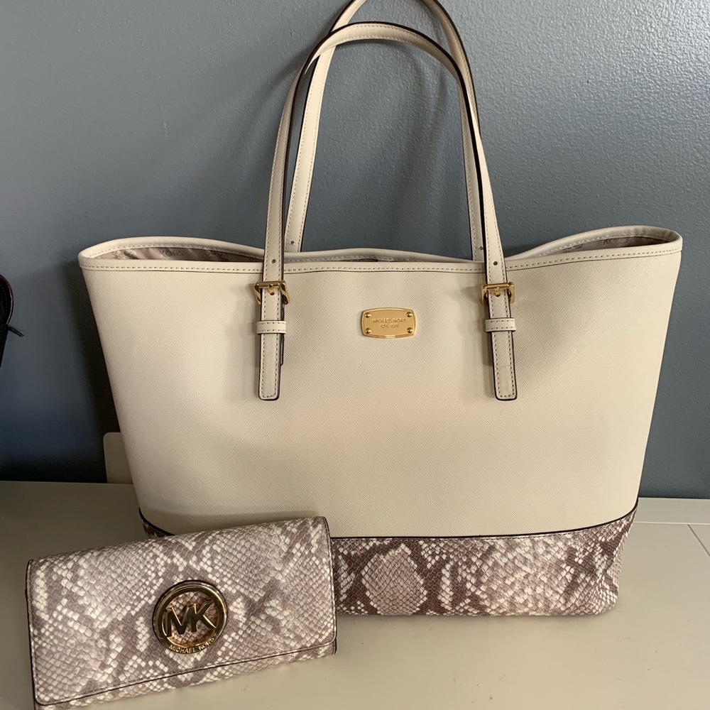 Michale Kors tote